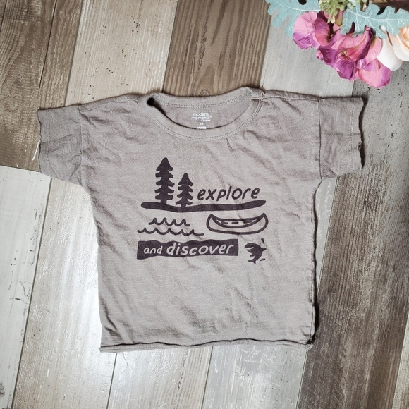 Modern Moments by Gerber Raw Hem T-Shirt Size 18m Explore and Discover Beige - Picture 1 of 10